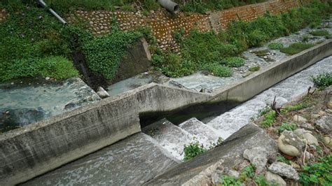 臭水溝